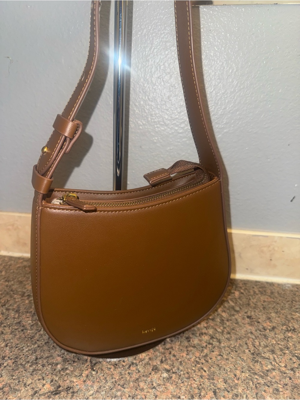 Leveje (Korean luxury) Shoulder Bag in Cognac Brown